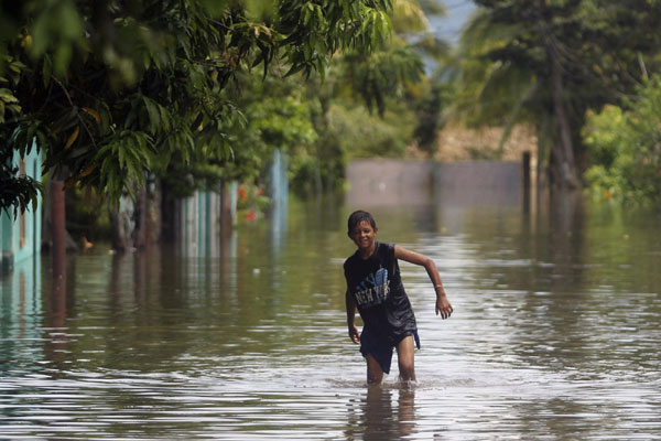 Matthew soaks Central America