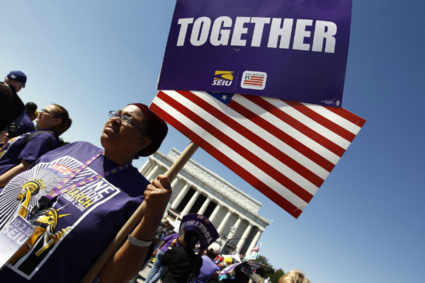 Big crowd gathers for rally in Washington