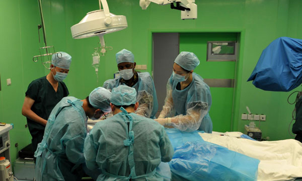 China's <EM>'Peace Ark'</EM> brings free medical care to Kenya