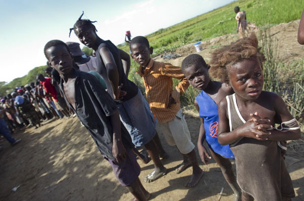 Haiti cholera 'settling', toll near 300