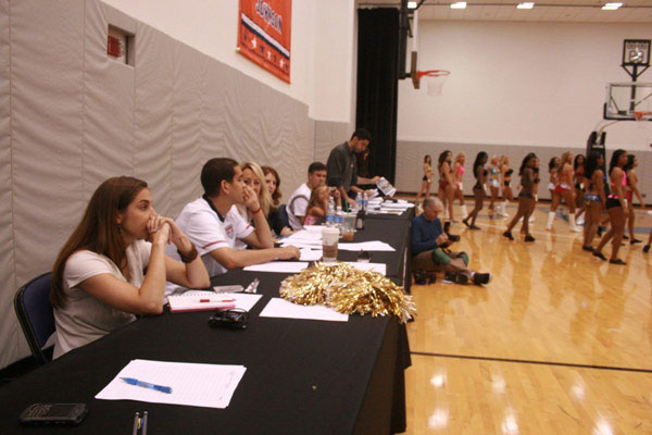 Fierce competition behind the cheers