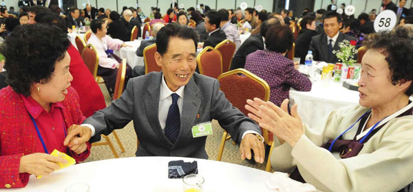 Inter-Korean family reunions begin Saturday