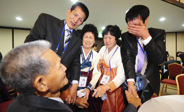 Inter-Korean family reunions begin Saturday