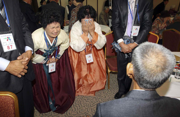 Inter-Korean family reunions begin Saturday