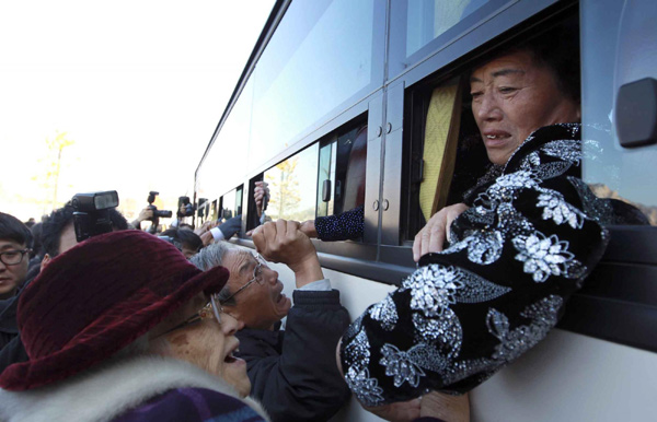DPRK, ROK hold family reunions