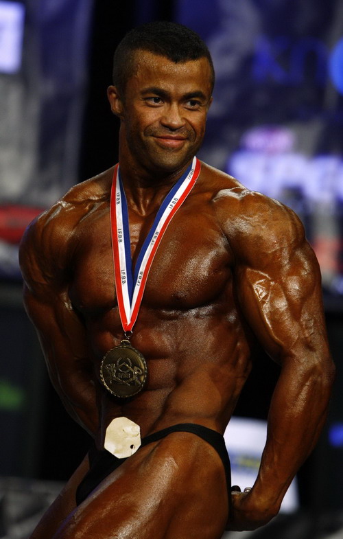 Contestants show off in World Amateur Fitness Cup 