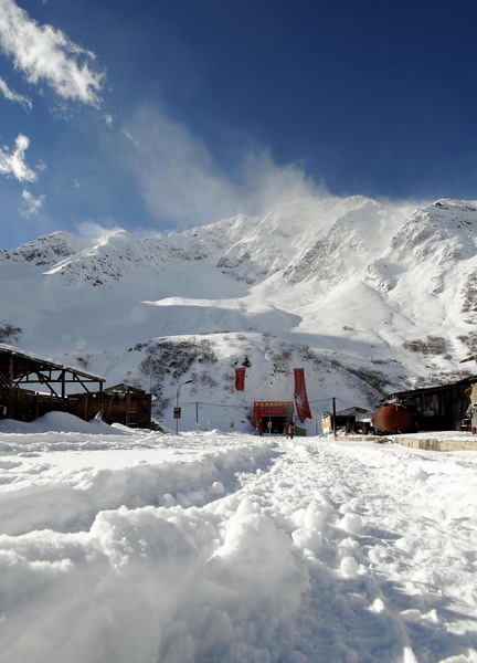 Highway tunnel to Tibet's Metok completed