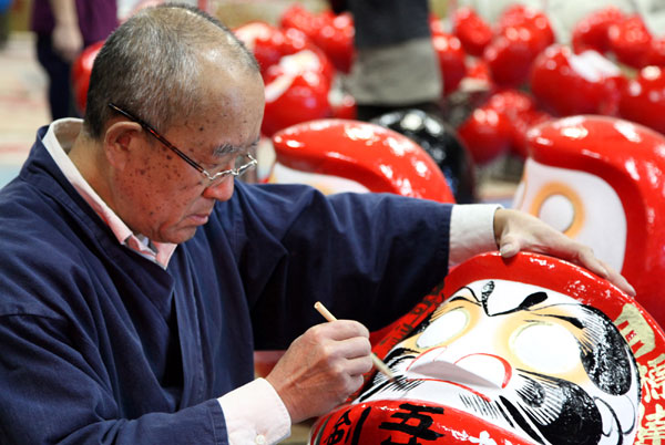 The art of New Year Japanese tumblers