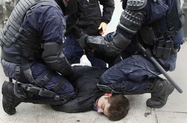 Greek protests against austerity policy escalate