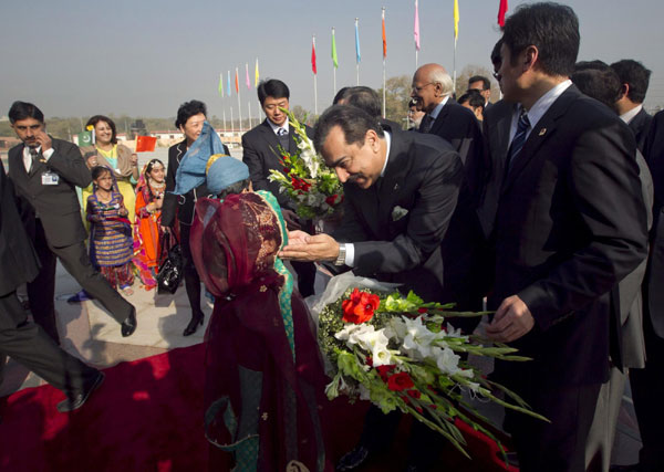 Leaders open China-Pakistan friendship center