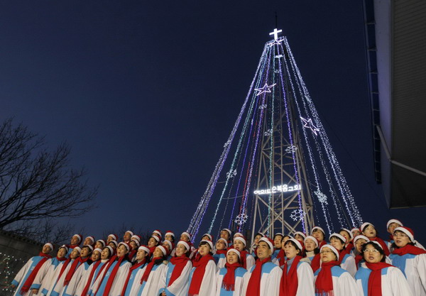 Christmas service on the stinging border 