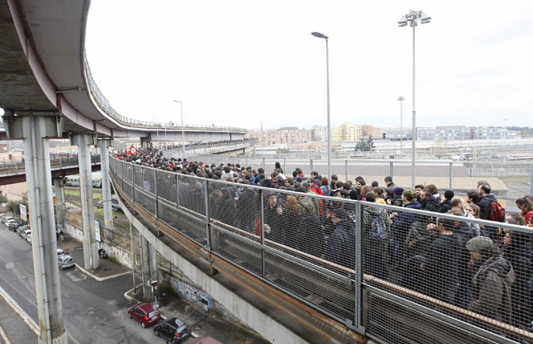 Students protest new university law in Rome