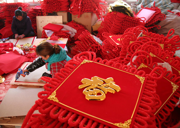 Tied up in knots ahead of Spring Festival