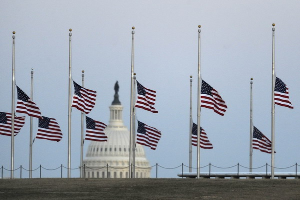 US prays for victims of Arizona shooting
