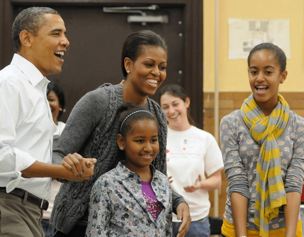 Obama shows off painting skills on MLK Day