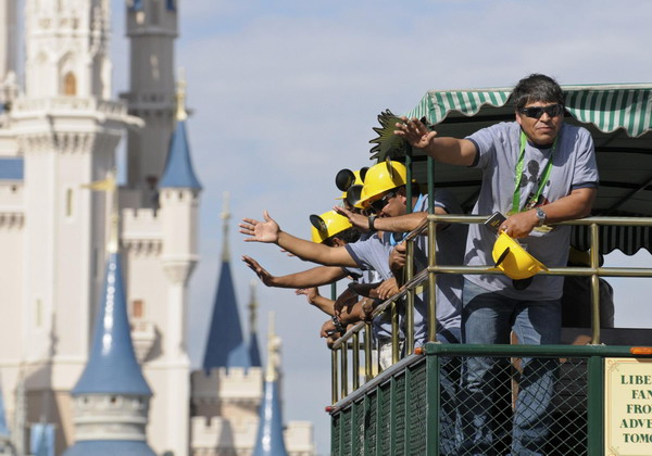 Disney welcomes Chilean miners and rescuers