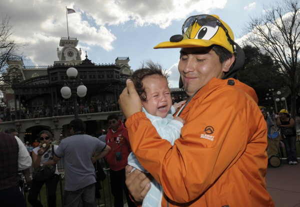 Disney welcomes Chilean miners and rescuers