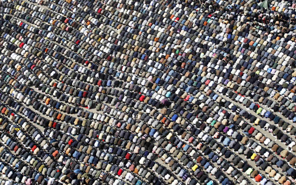 Snapshots: The world in 24 hours Feb 5
