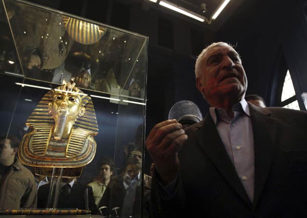 Snapshots: The world in 24 hours Feb 16