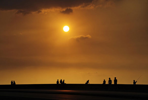 Snapshot: The world in 24 hours Feb 21