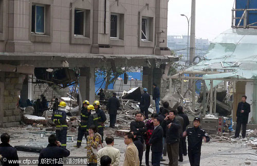 Gas explosion in a local court in SW China