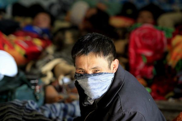Snapshots: The world in 24 hours Feb 27