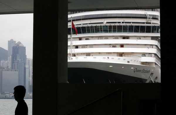 A ship fit for a Queen docks in HK