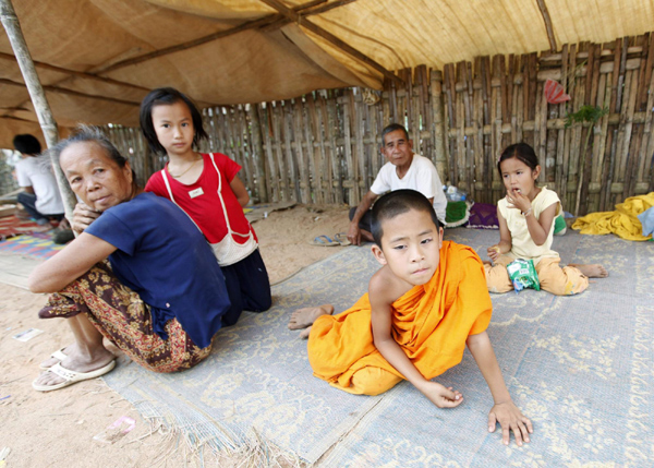 Powerful quake hits Myanmar