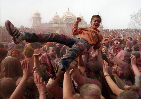 Snapshots: the world in 24 hours, March 26