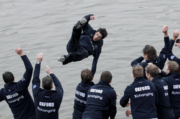 Oxford defeats Cambridge at 157th Boat Race