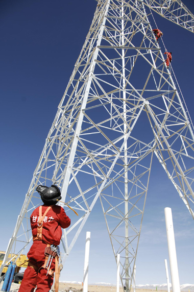 Sky-high power project in Qinghai