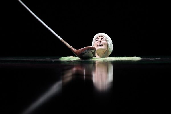 Snapshots: the world in 24 hours April 1