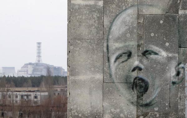 Snapshots: The world in 24 hours April 4