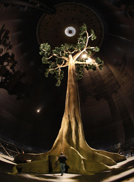 40-metre high sculpture 'Rain forest tree'