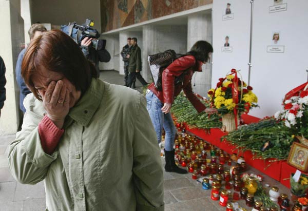People mourn victims of Minsk metro blast