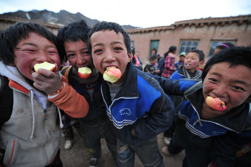 Yushu remembers one year on