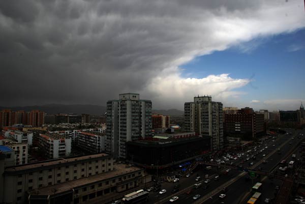 Snapshots: The world in 24 hours, April 17