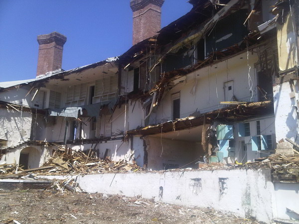 The last time I see Lands End mansion