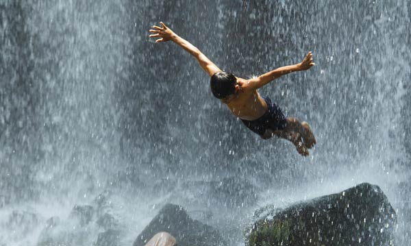 Take a bath in waterfall