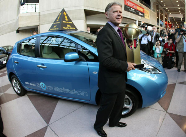 Nissan Leaf all-electric car débuts