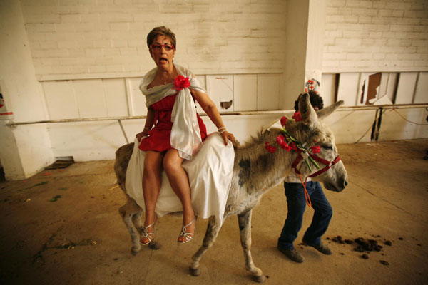 Snapshot: The world in 24 hours, April 24