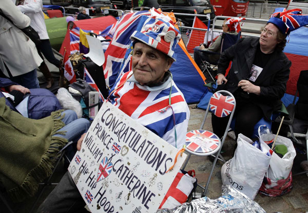 Royal wedding fans wait for big moment
