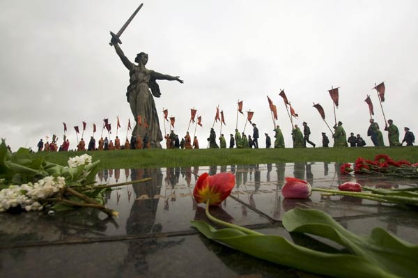Snapshots: the world in 24 hours, May 9