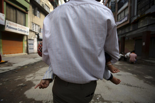 Snapshots: the world in 24 hours, May 13