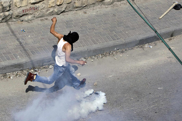 Snapshots: the world in 24 hours, May 13