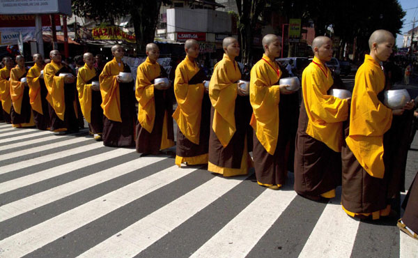 Snapshots: The world in 24 hours, May 16