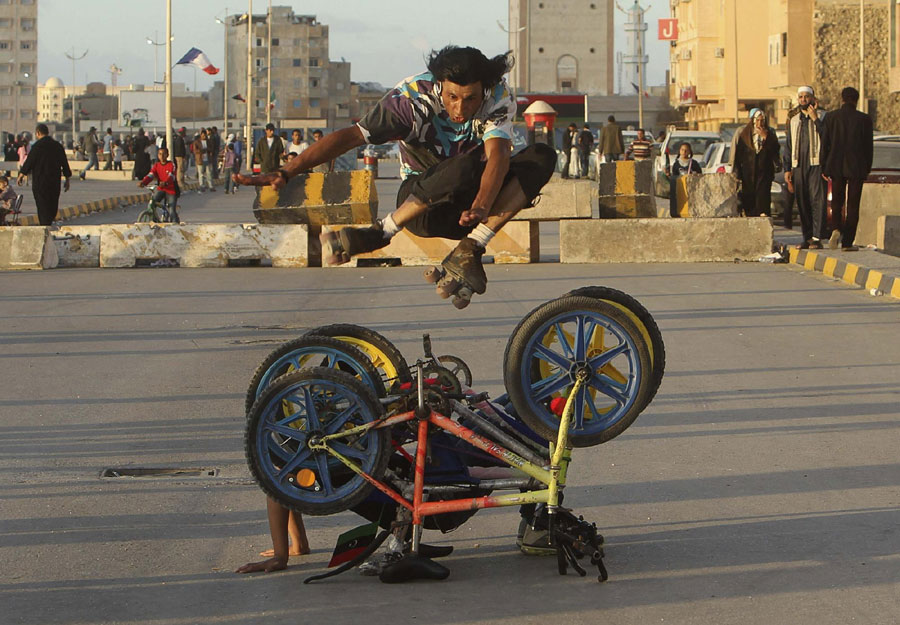 Snapshots: The world in 24 hours, May 17