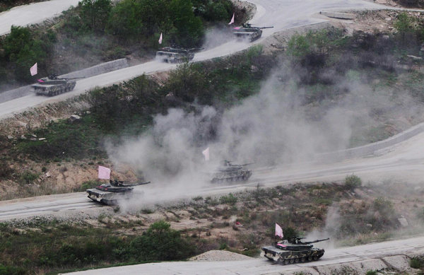 South Korean Army conducts live fire drill