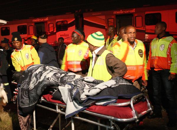 Many hurt in South Africa train crash
