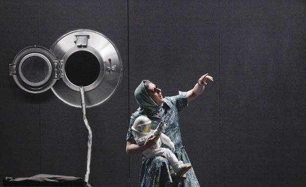 Snapshots: The world in 24 hours, May 19